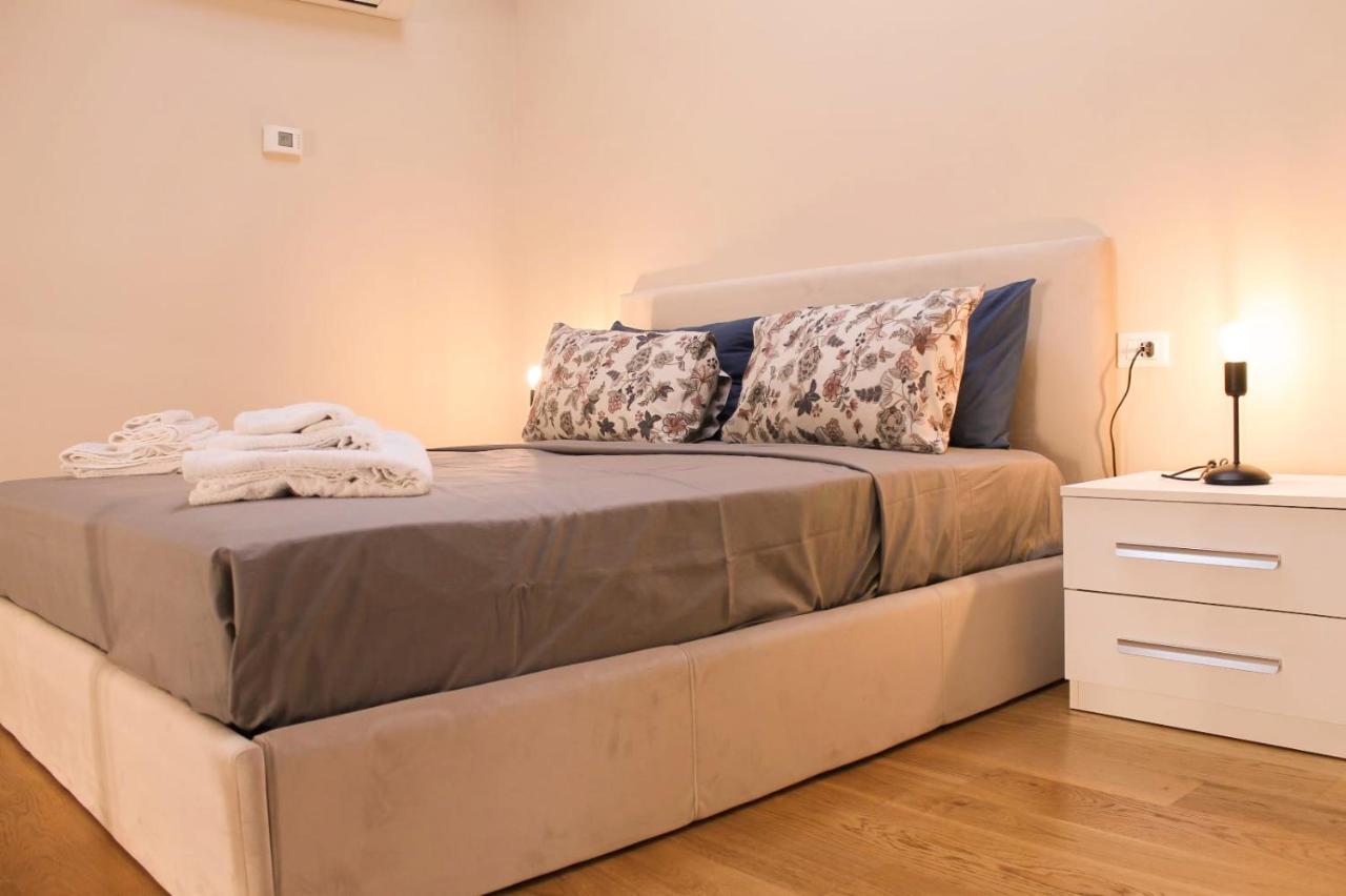 Yr Apartments Milan - Bocconi エクステリア 写真