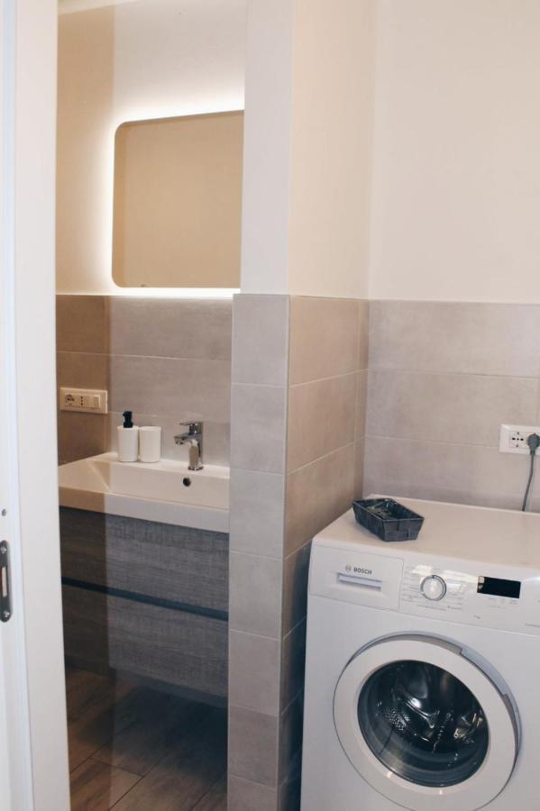 Yr Apartments Milan - Bocconi エクステリア 写真