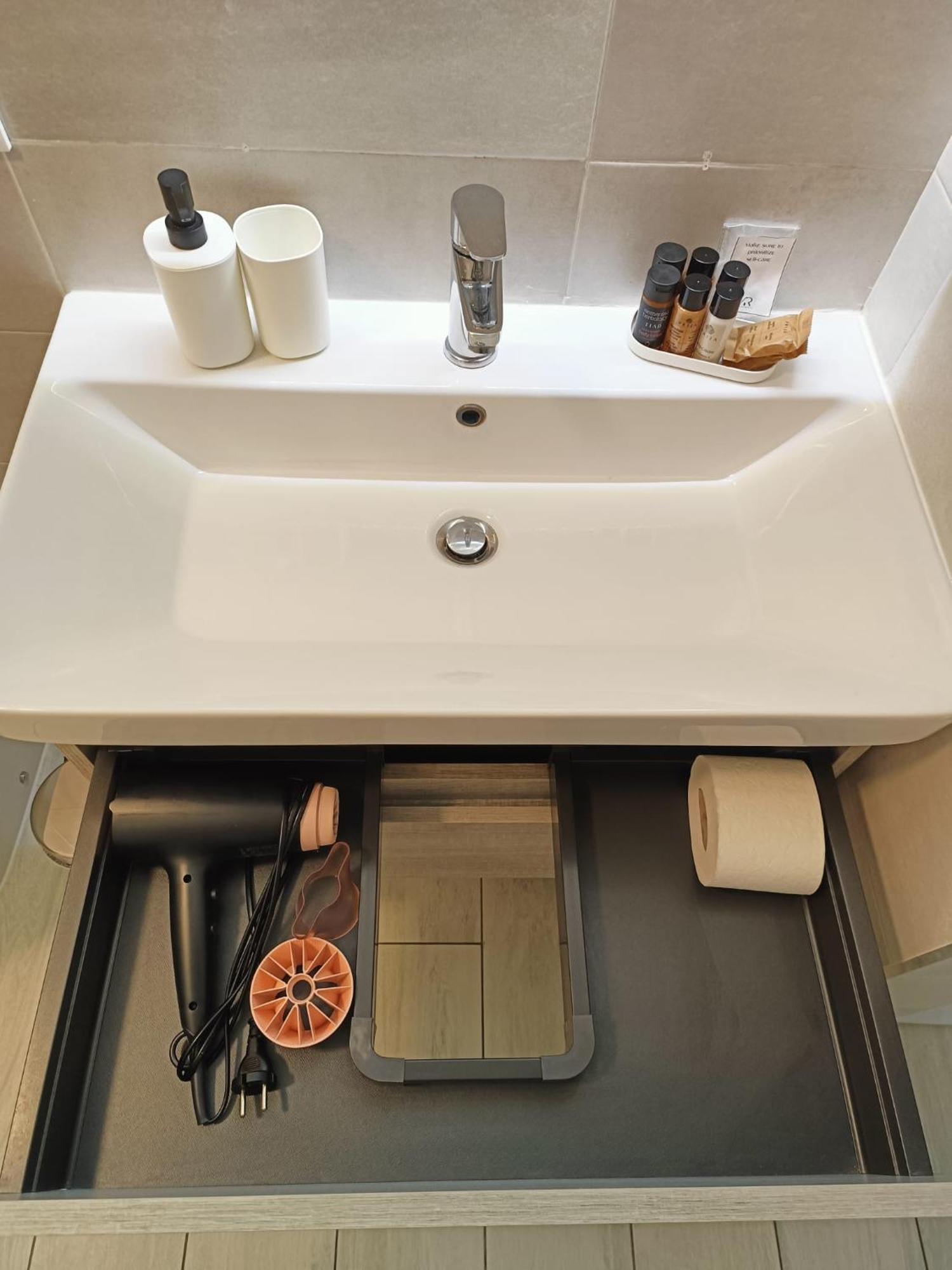 Yr Apartments Milan - Bocconi エクステリア 写真