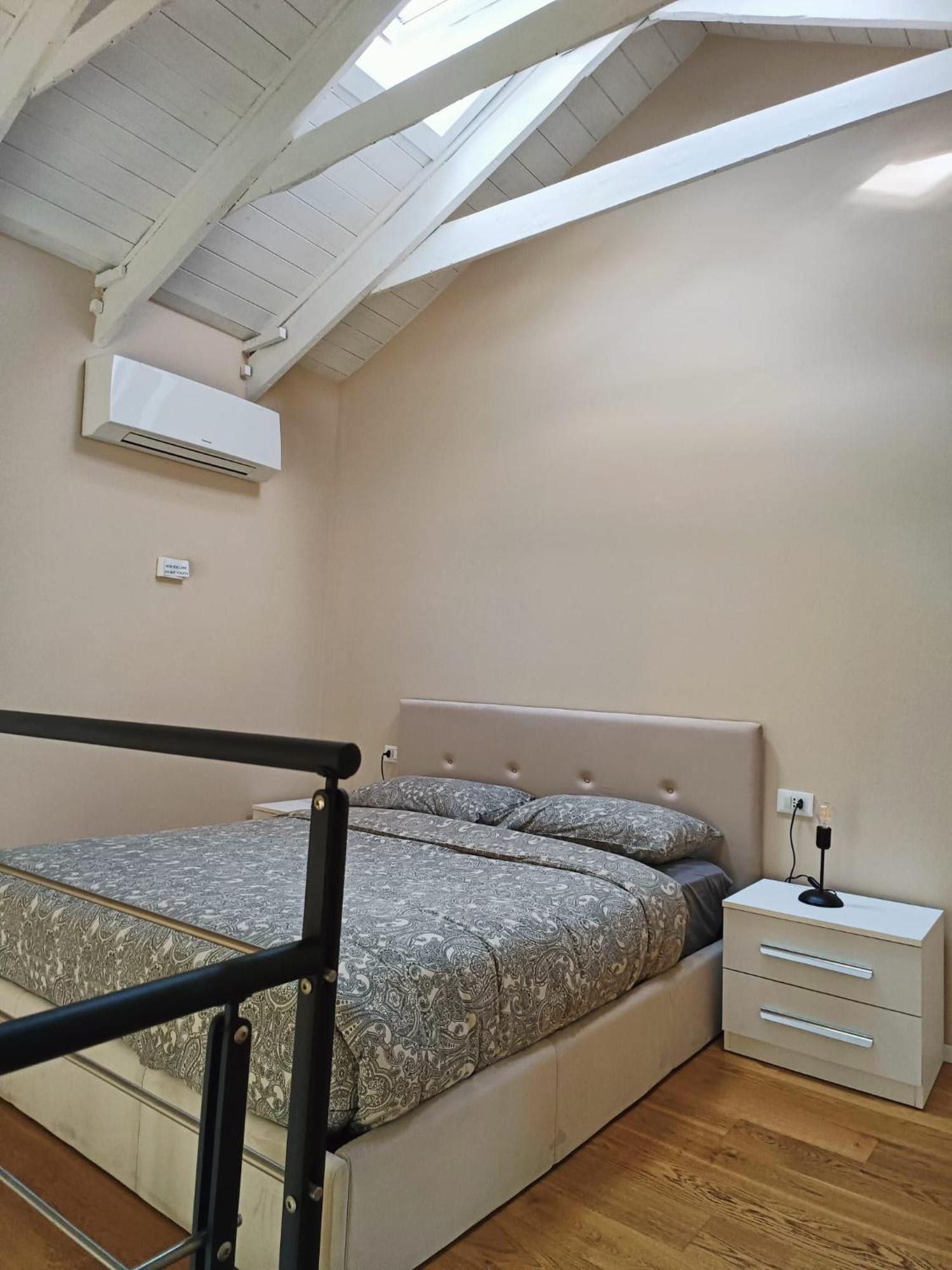 Yr Apartments Milan - Bocconi エクステリア 写真